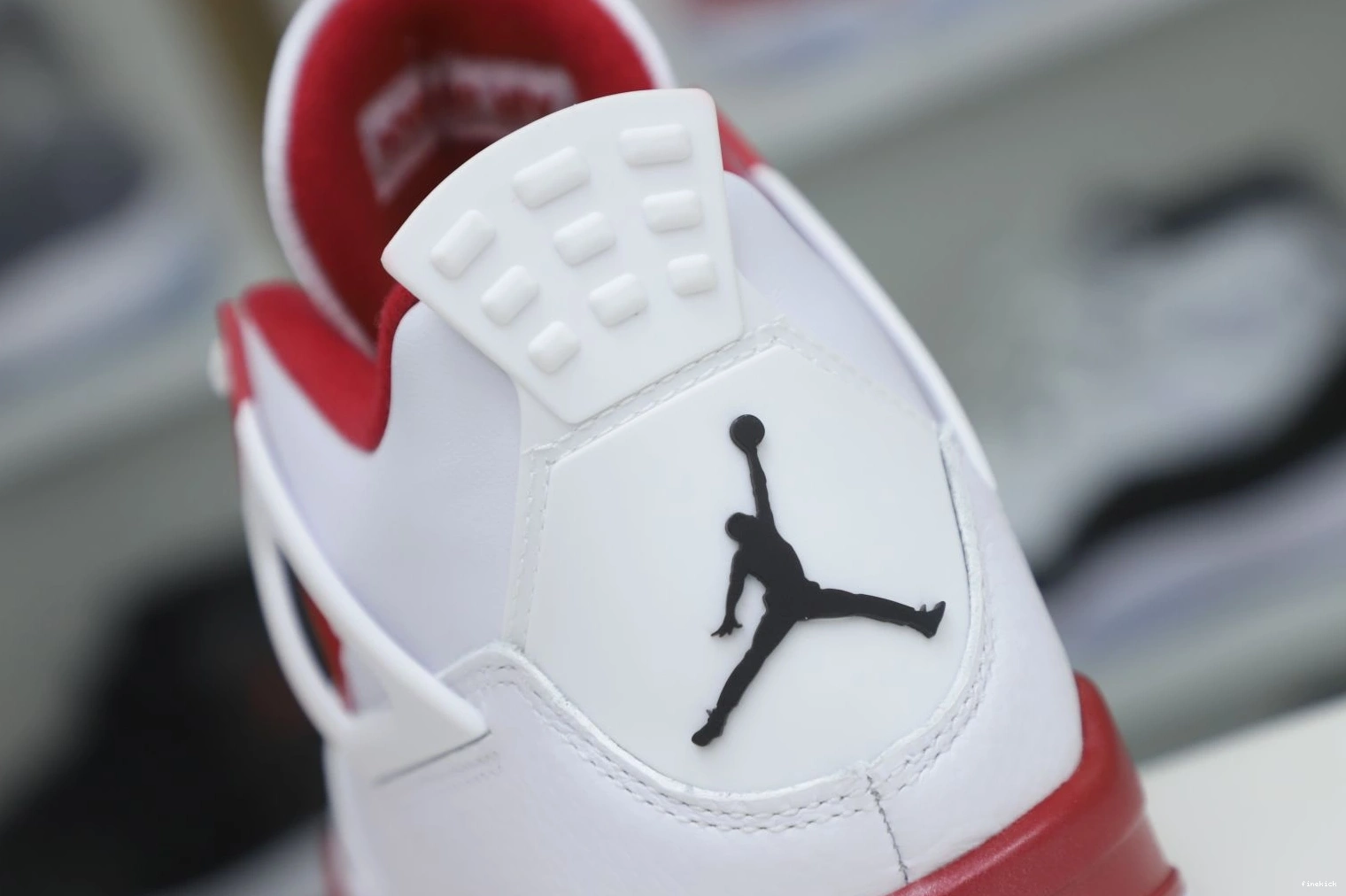 AIR RETRO 89 JORDAN4 ALTERNATE 1011